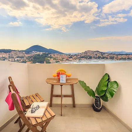 Skyscraper Apartment Dubrovnik Exterior photo