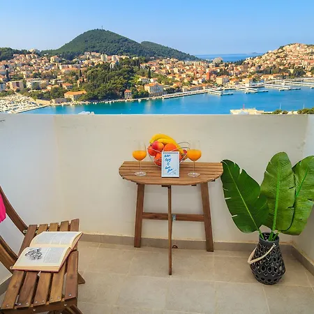 Skyscraper Apartment Dubrovnik Exterior photo